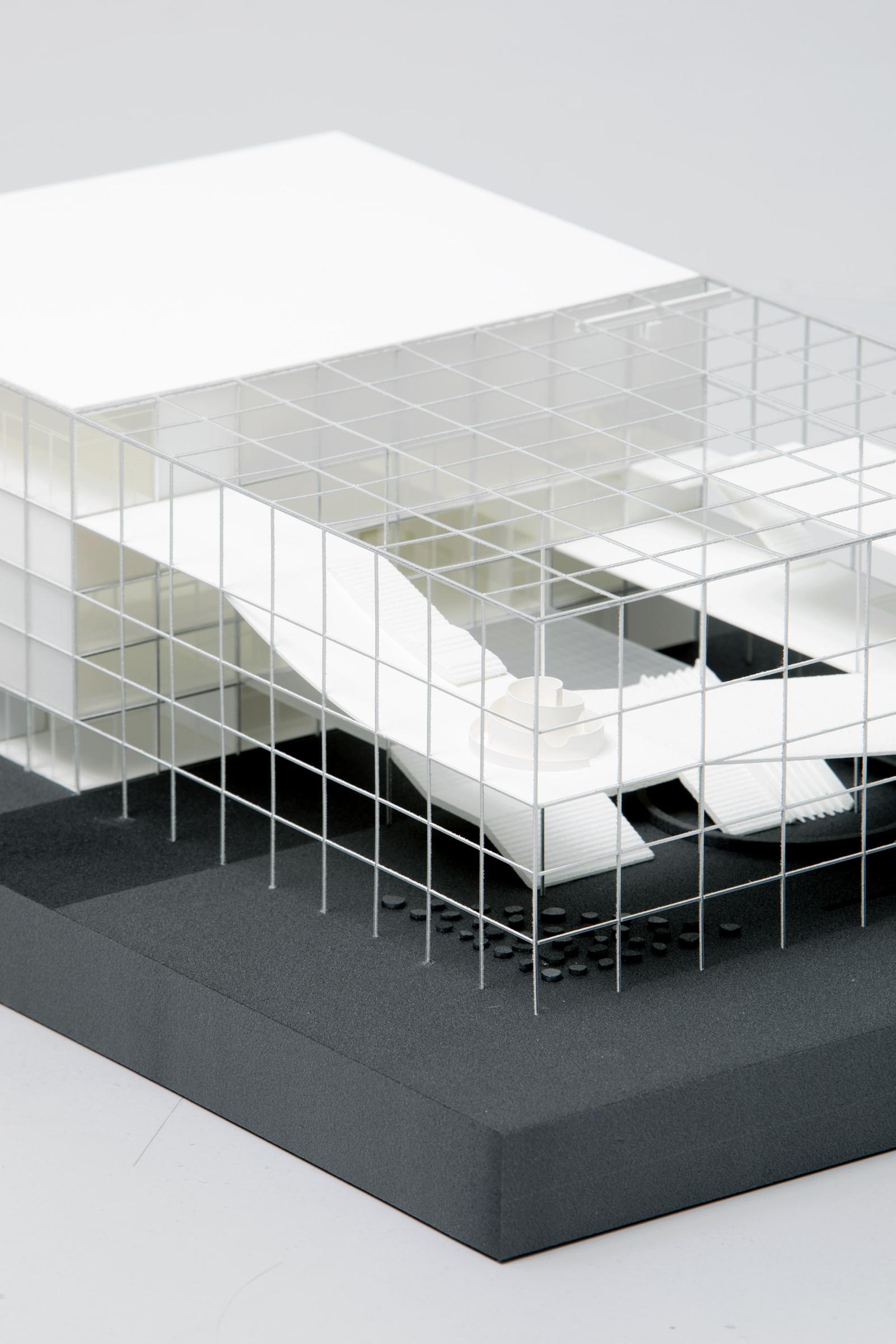 School and sports facility in Ghent - 1/200
44x30x14 cm

©XDGA
©Maxime Delvaux