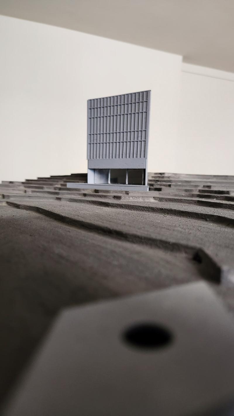 CALHOUN MODEL ZOOM OUT